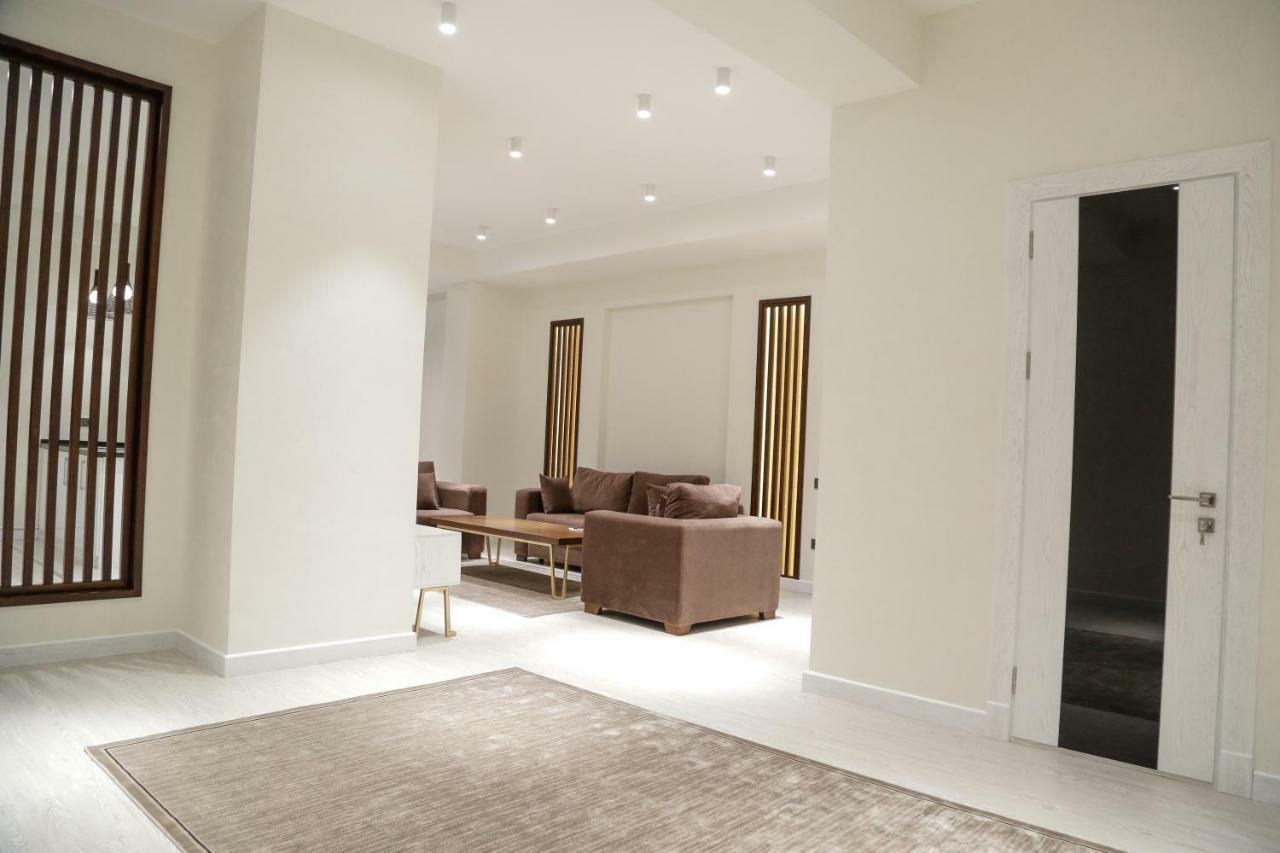 Apartments On Shevchenko ทาชเคนต์ ภายนอก รูปภาพ